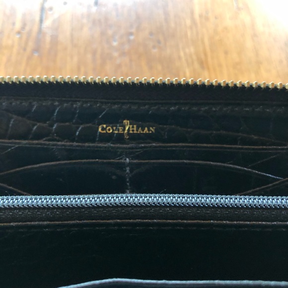Cole Haan Embossed Crocodile Zip Around Wallet - Picture 4 of 4